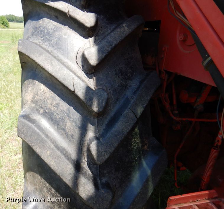 image for item DP4014 Belarus 825  MFWD tractor