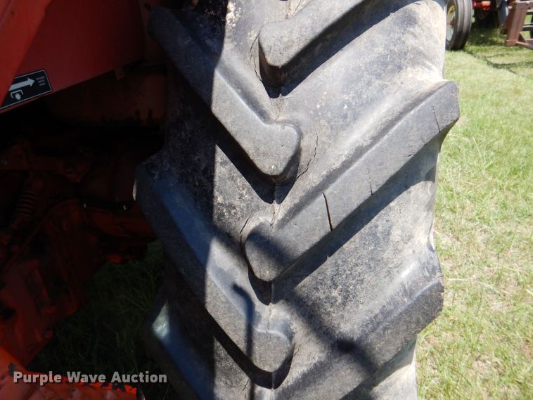 image for item DP4014 Belarus 825  MFWD tractor