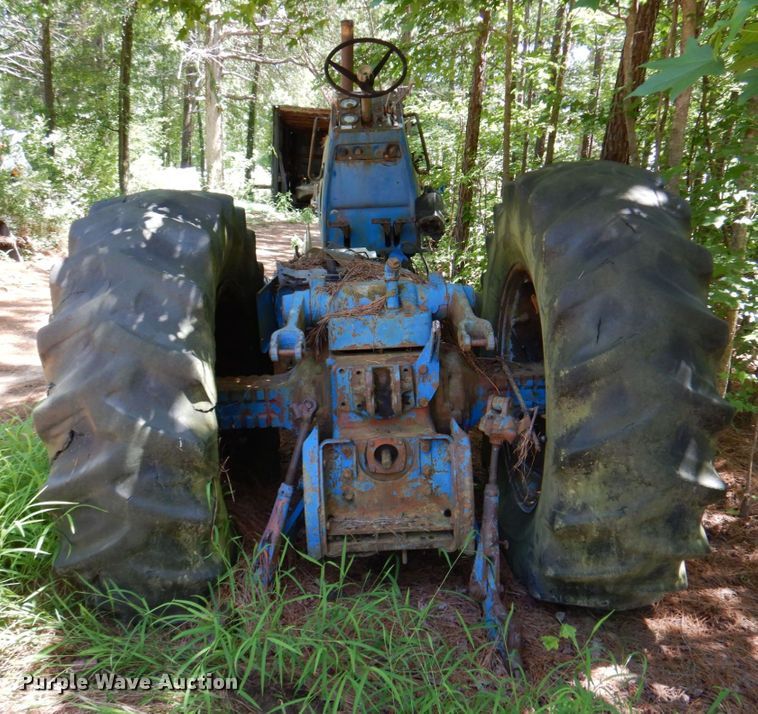 image for item DP4037 Ford 8600  tractor