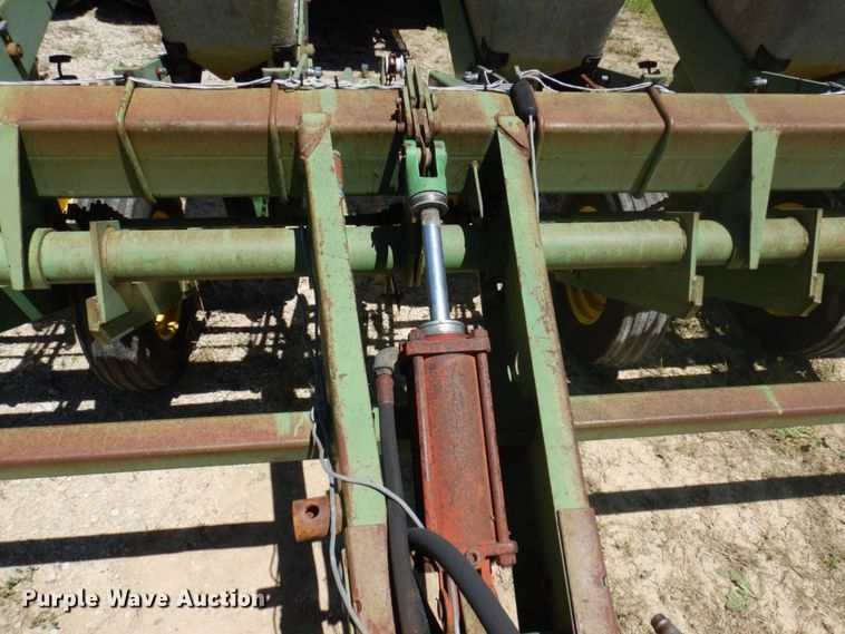 image for item DP5514 John Deere 7000  planter