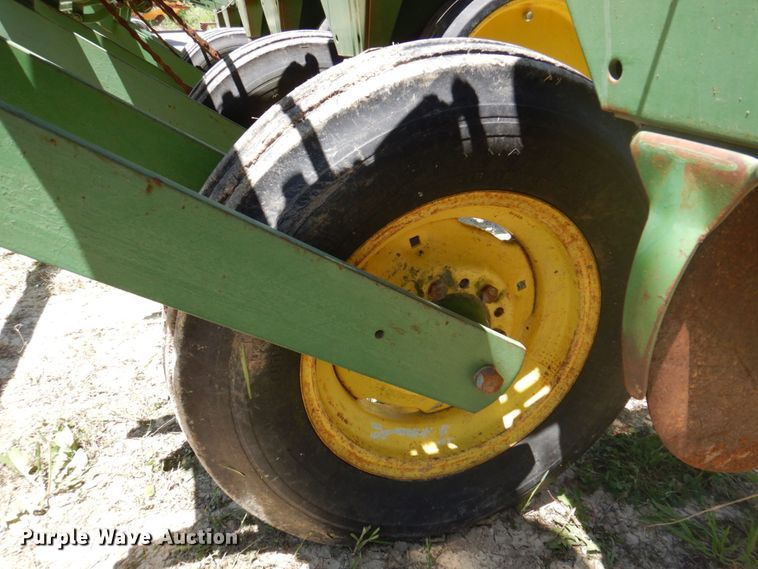 image for item DP5514 John Deere 7000  planter