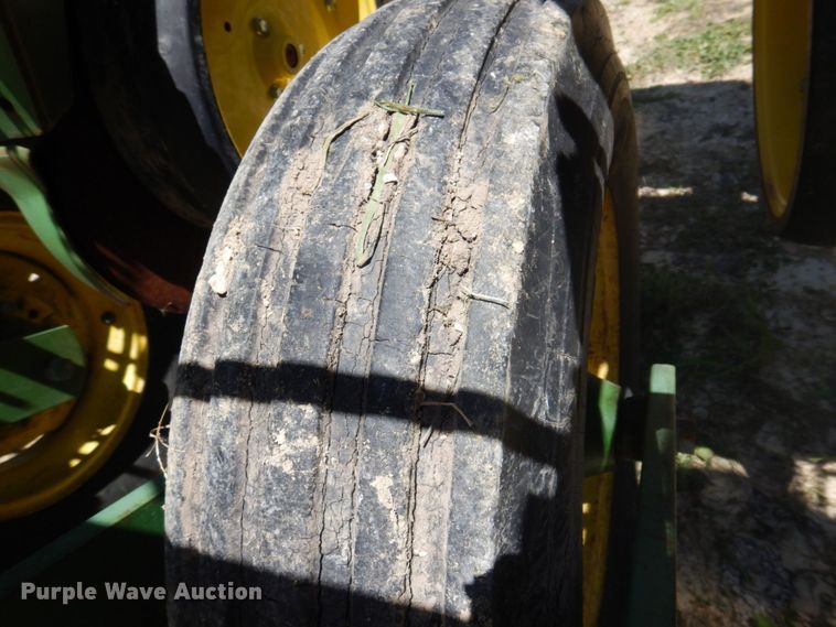 image for item DP5514 John Deere 7000  planter