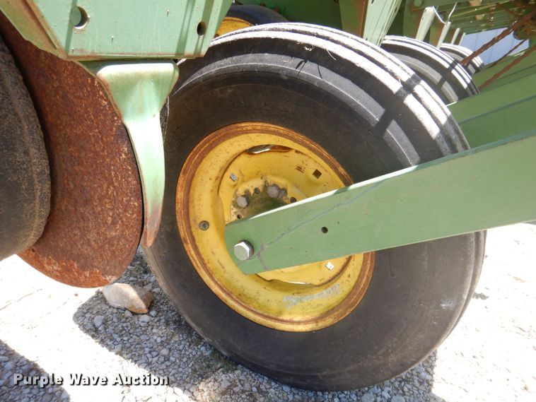 image for item DP5514 John Deere 7000  planter