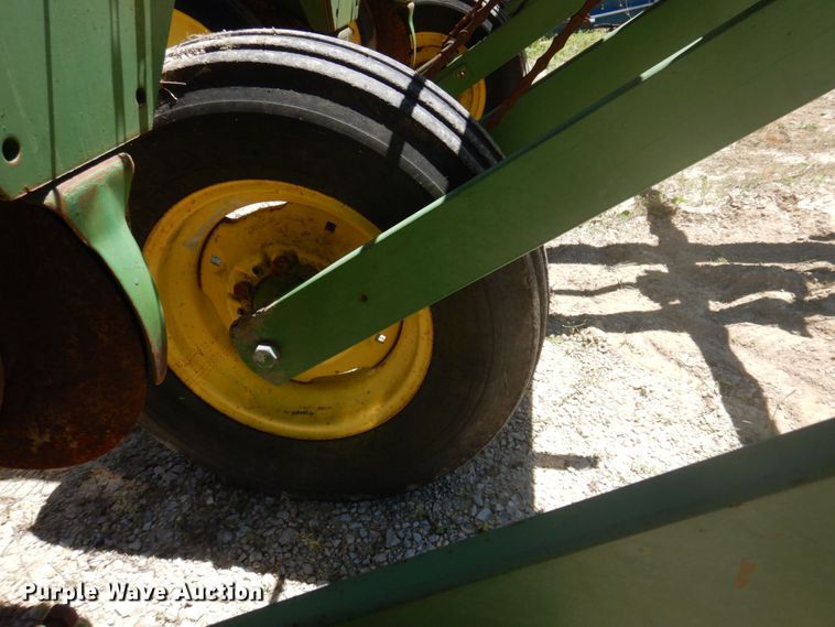 image for item DP5514 John Deere 7000  planter