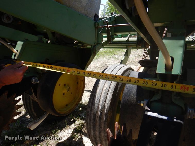 image for item DP5514 John Deere 7000  planter