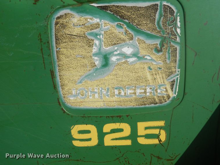 image for item DP5520 1991 John Deere 925  flex head