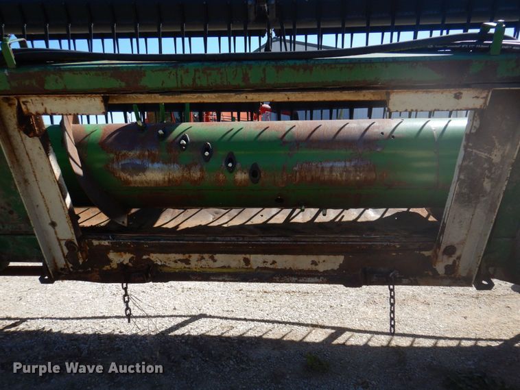 image for item DP5520 1991 John Deere 925  flex head