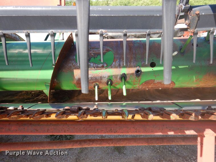 image for item DP5520 1991 John Deere 925  flex head