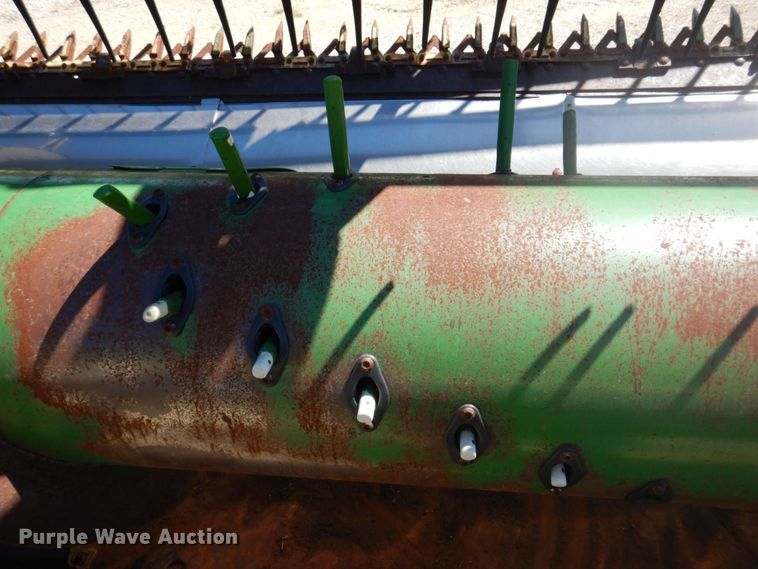 image for item DP5520 1991 John Deere 925  flex head