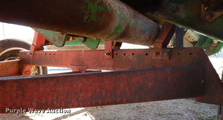 image for item DP5520 1991 John Deere 925  flex head