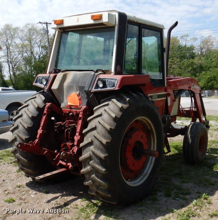 image for item DP5545 International 1086  tractor
