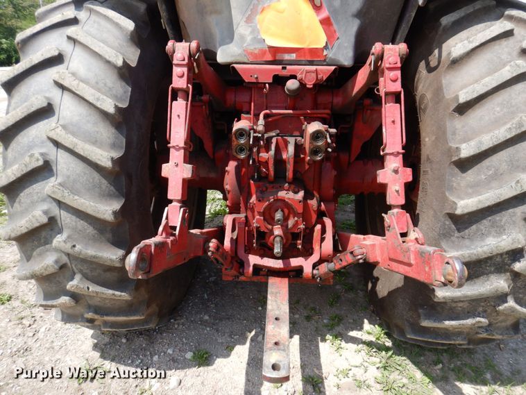 image for item DP5545 International 1086  tractor