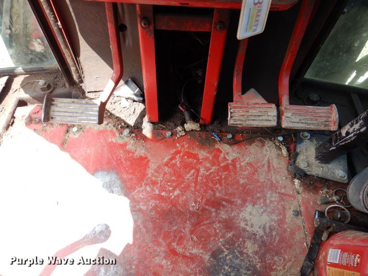 image for item DP5545 International 1086  tractor