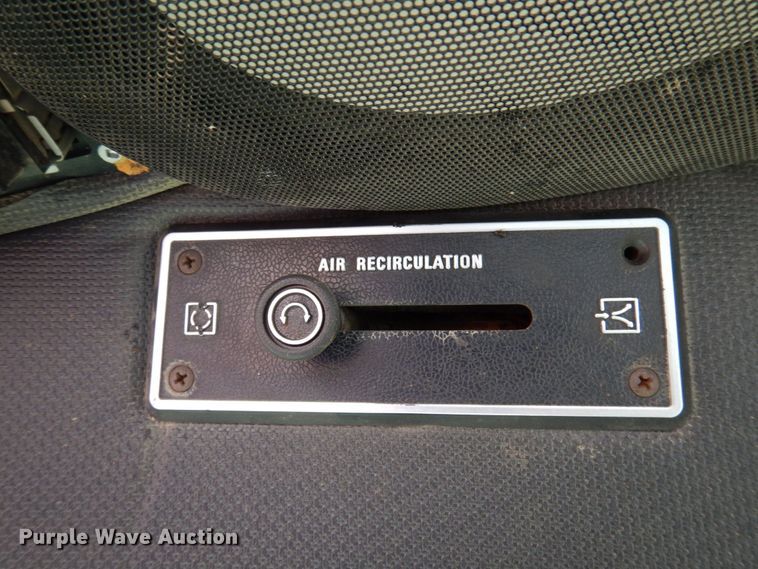 image for item DP5545 International 1086  tractor