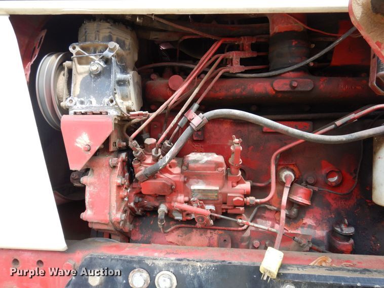 image for item DP5545 International 1086  tractor