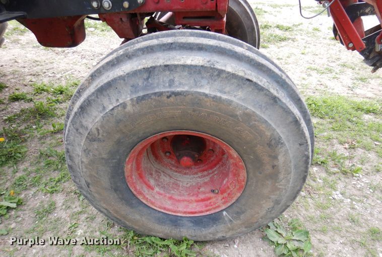 image for item DP5545 International 1086  tractor