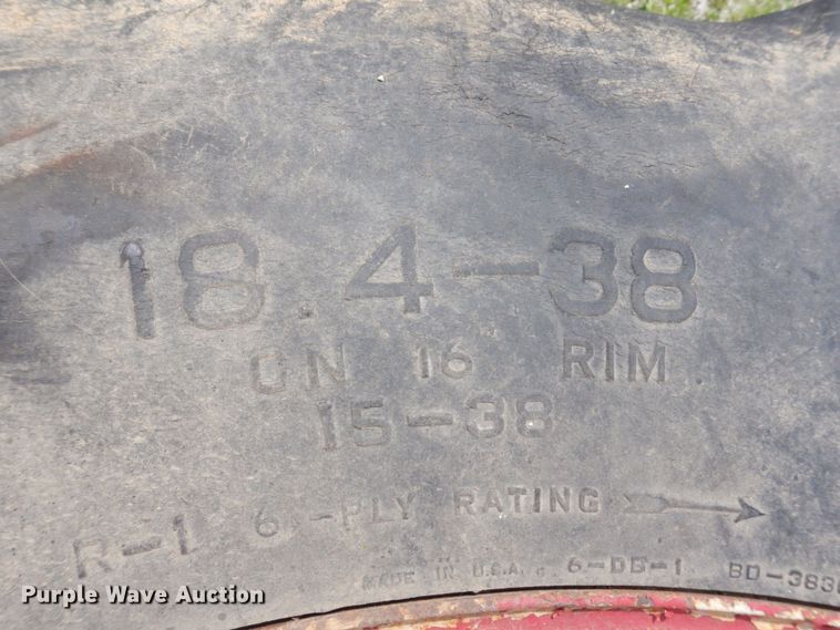 image for item DP5545 International 1086  tractor