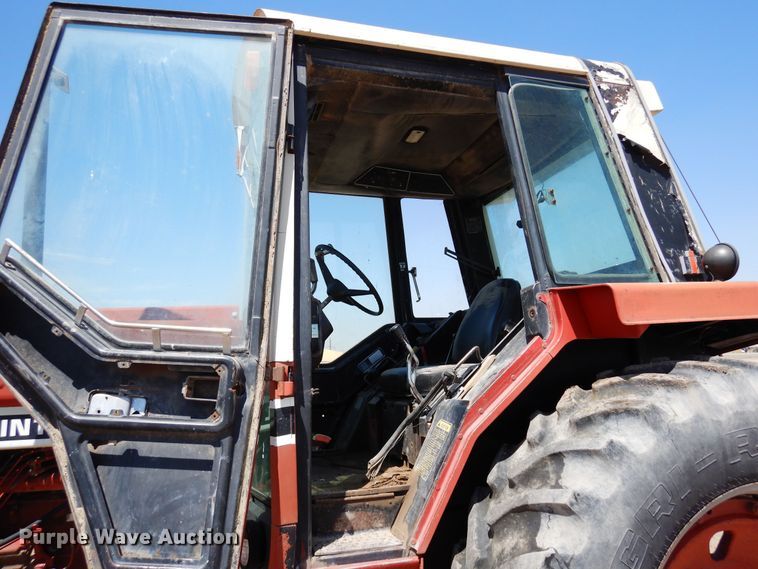 image for item DR1177 International 1486  tractor