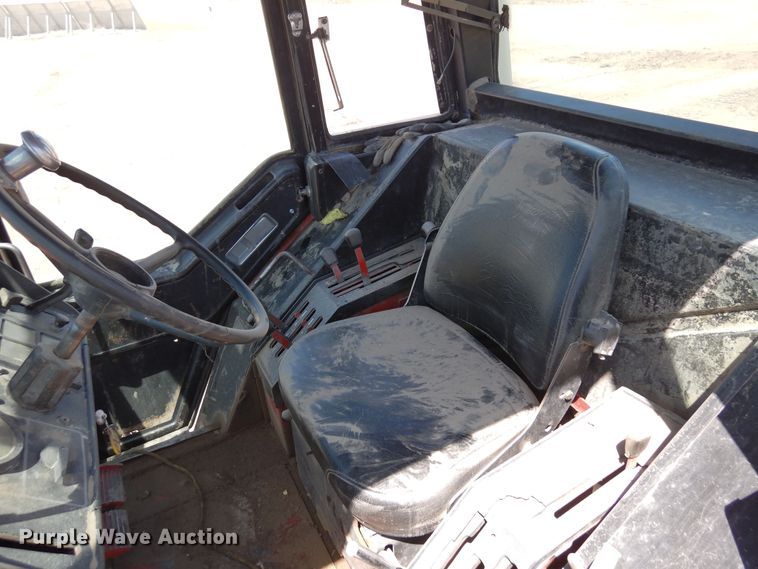 image for item DR1177 International 1486  tractor