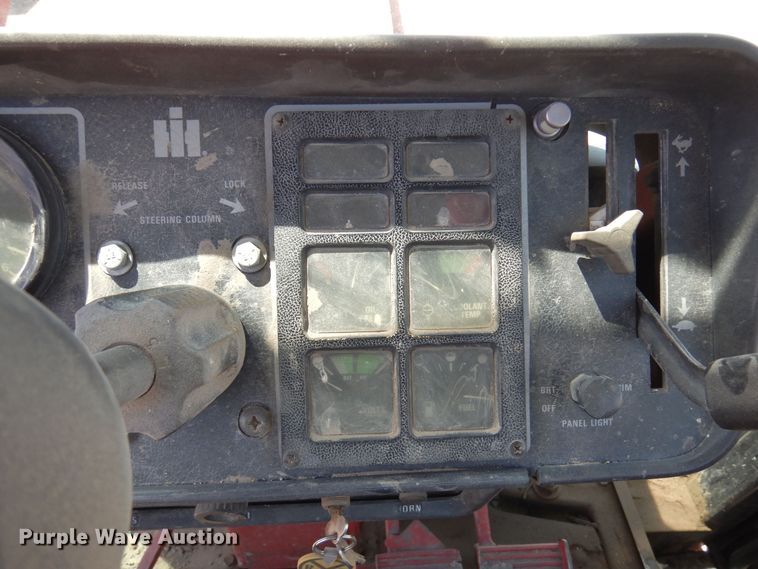 image for item DR1177 International 1486  tractor