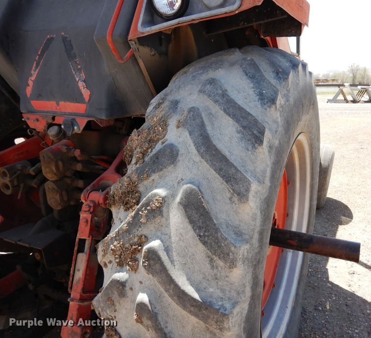 image for item DR1177 International 1486  tractor