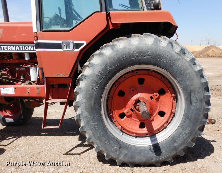 image for item DR1177 International 1486  tractor