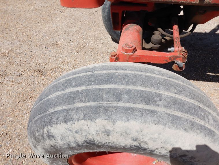 image for item DR1177 International 1486  tractor