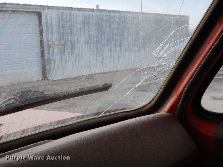 image for item DR1182 1975 GMC 6500  grain truck