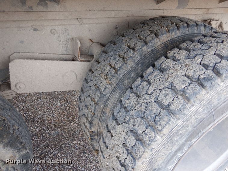 image for item DR1182 1975 GMC 6500  grain truck