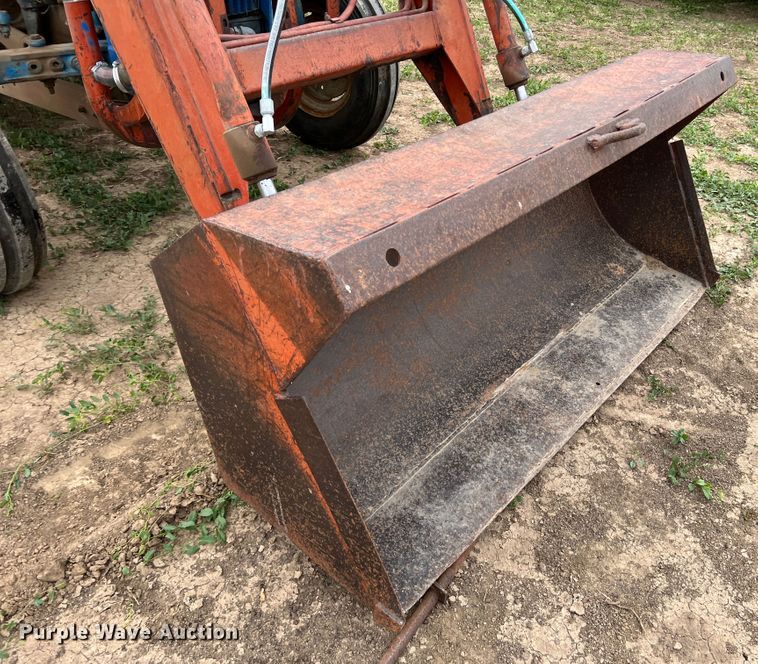 image for item DR1353 Ford 2000  tractor