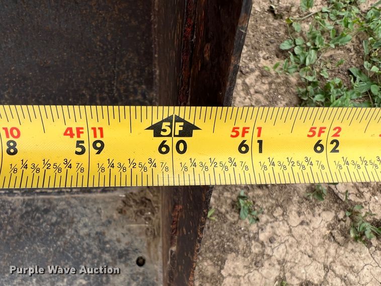 image for item DR1353 Ford 2000  tractor