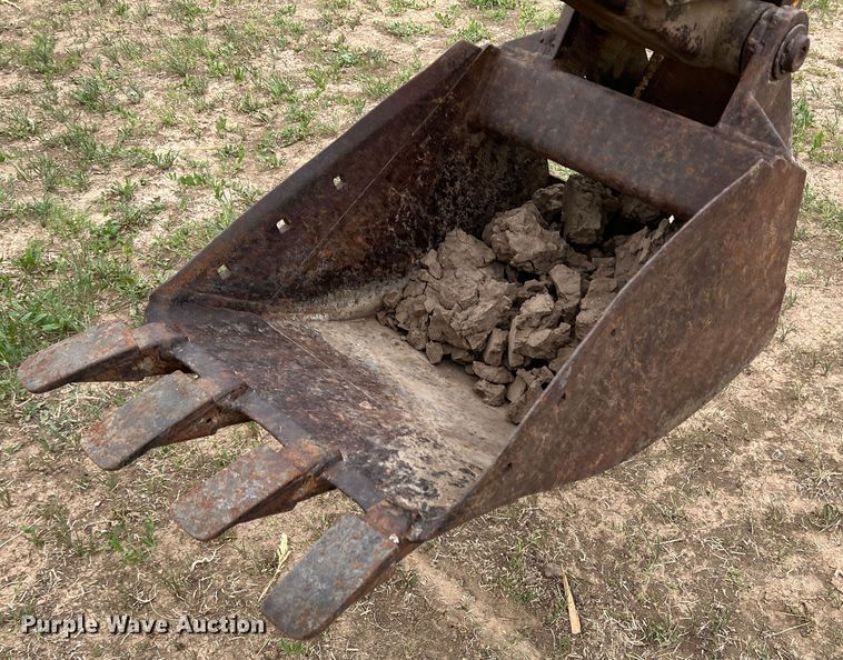 image for item DR1353 Ford 2000  tractor