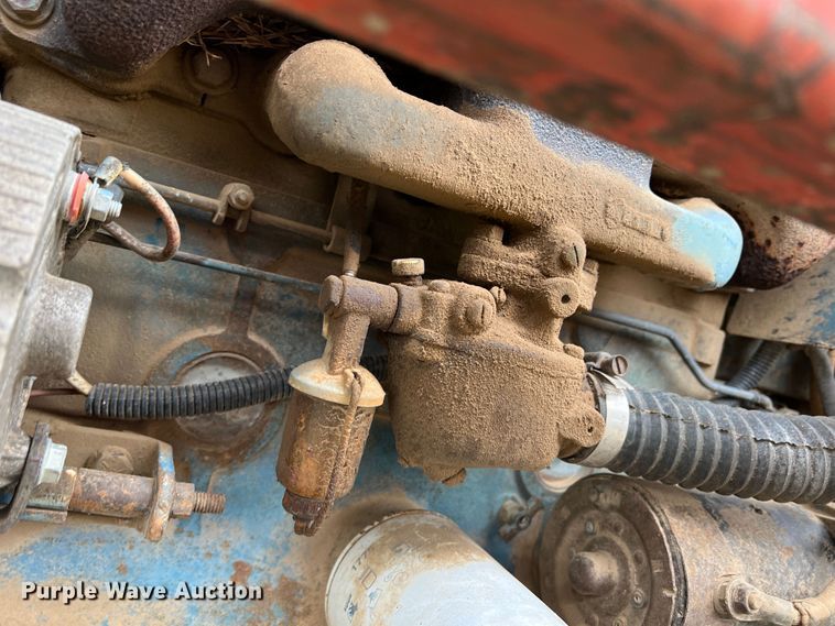 image for item DR1353 Ford 2000  tractor