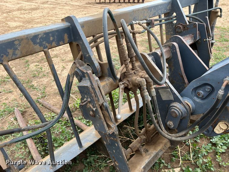 image for item DR1356 2000 New Holland LM430  telehandler