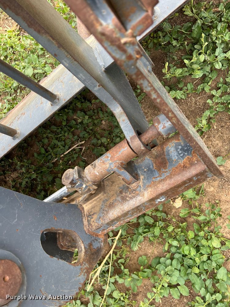 image for item DR1356 2000 New Holland LM430  telehandler