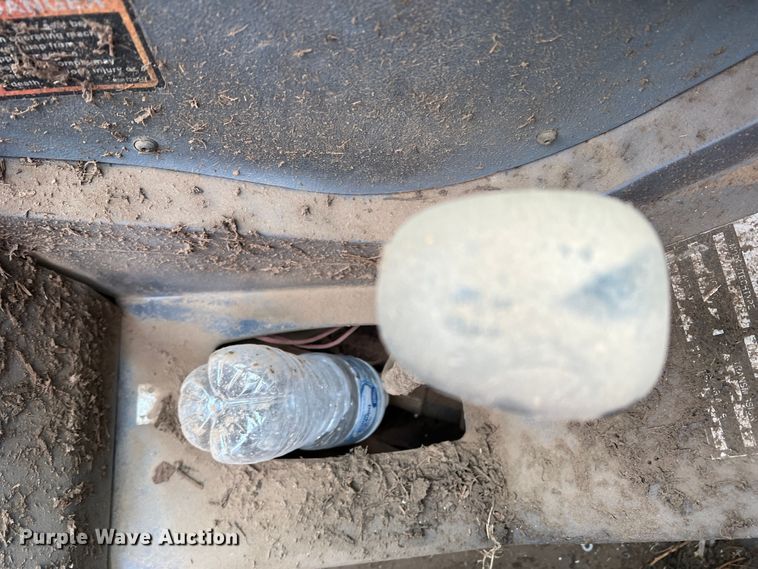 image for item DR1356 2000 New Holland LM430  telehandler