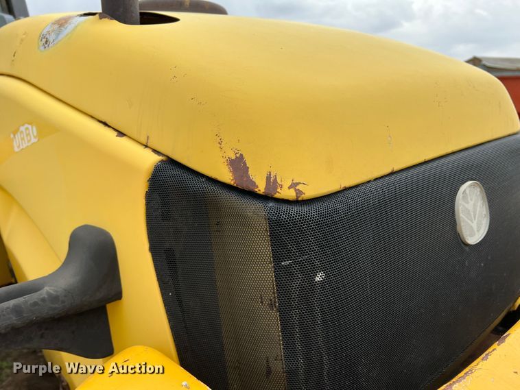 image for item DR1356 2000 New Holland LM430  telehandler