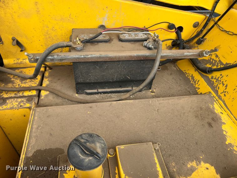 image for item DR1356 2000 New Holland LM430  telehandler