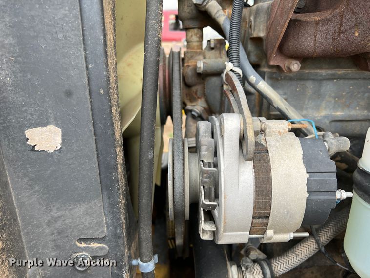 image for item DR1356 2000 New Holland LM430  telehandler