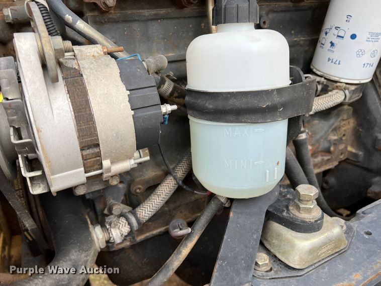 image for item DR1356 2000 New Holland LM430  telehandler