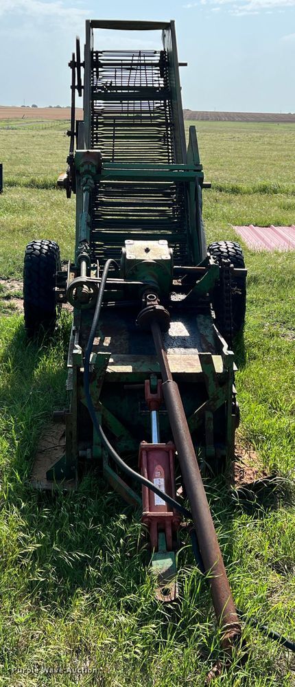 image for item DR1467 Wichita Equipment RSH24  bermuda sprig digger