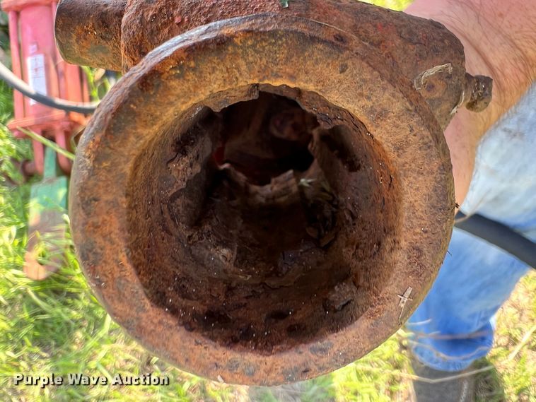 image for item DR1467 Wichita Equipment RSH24  bermuda sprig digger