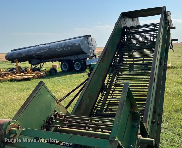 image for item DR1467 Wichita Equipment RSH24  bermuda sprig digger