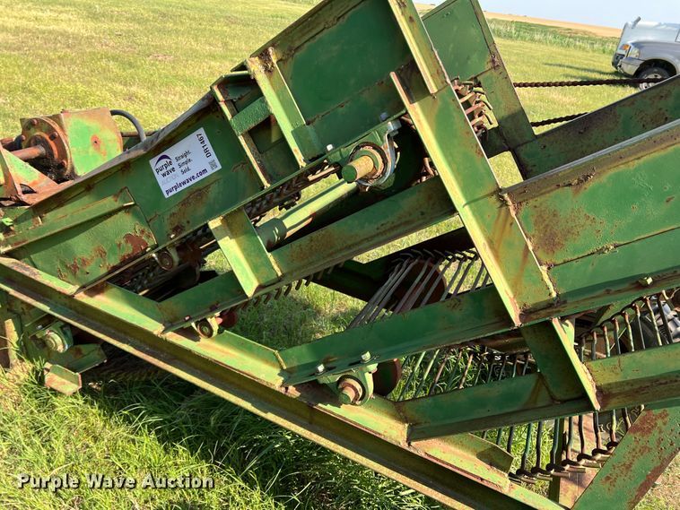 image for item DR1467 Wichita Equipment RSH24  bermuda sprig digger