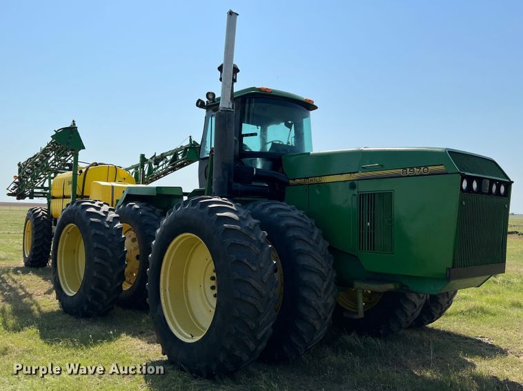 image for item DR1469 1995 John Deere 8970  4WD tractor