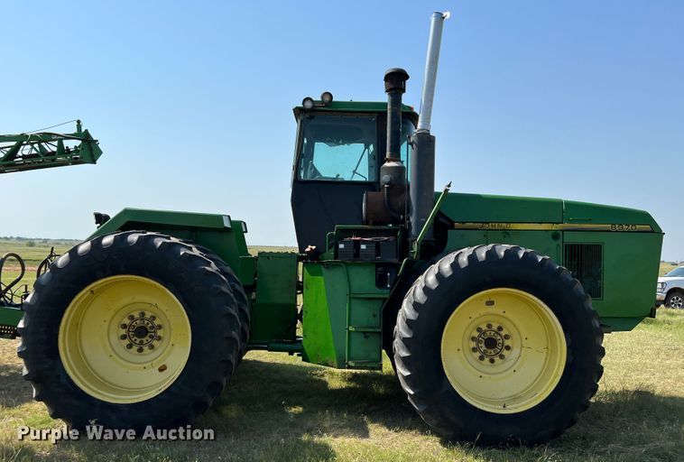 image for item DR1469 1995 John Deere 8970  4WD tractor