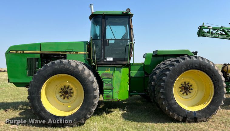 image for item DR1469 1995 John Deere 8970  4WD tractor