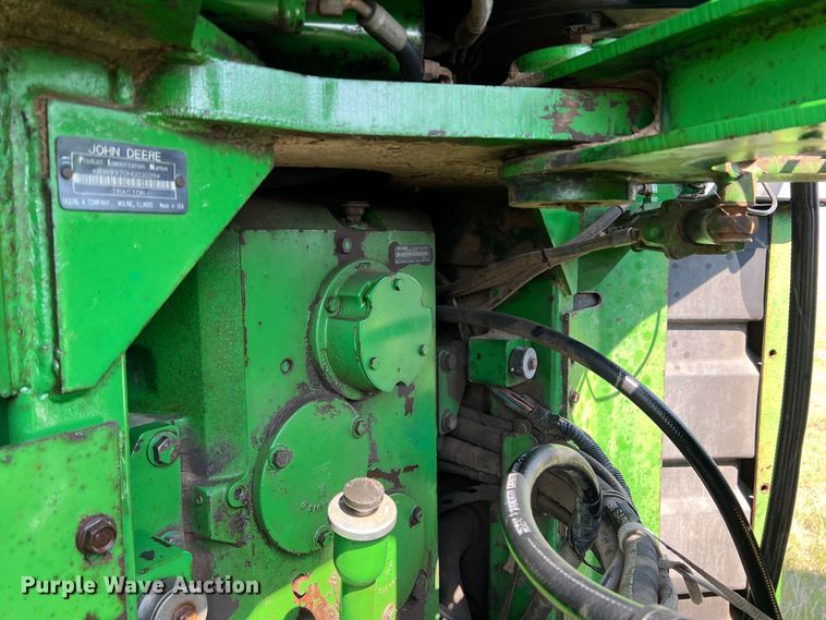 image for item DR1469 1995 John Deere 8970  4WD tractor