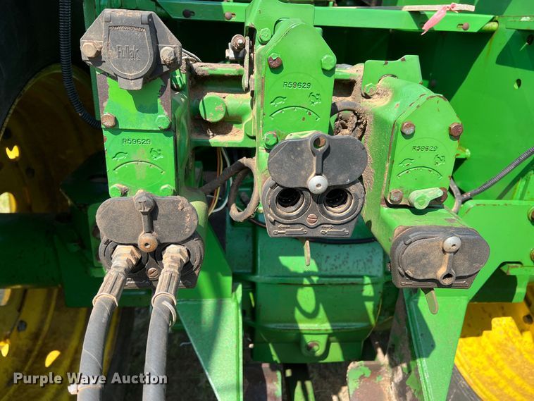 image for item DR1469 1995 John Deere 8970  4WD tractor