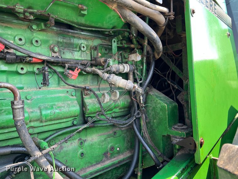 image for item DR1469 1995 John Deere 8970  4WD tractor